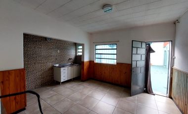 Venta Casa 3 dormitorios con patio - en España y Hospitales - Bv Segui