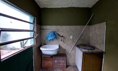 Venta Casa 3 dormitorios con patio - en España y Hospitales - Bv Segui