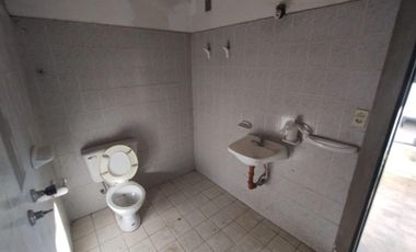 EXCELENTE PROPIEDAD EN CALLE ANTONIO MACHADO CASI ESTADOS UNIDOS!!!