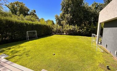 Casa en  club de capo abril