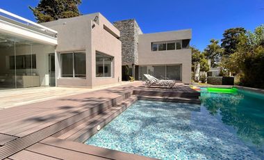 Casa en  club de capo abril