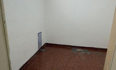 CENTRO DE LANUS ESTE, APTO USO COMERCIAL,  PROFESIONAL ó VIVIENDA!!