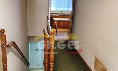 Alquiler Casa 4 Amb. Lomas Del Mirador Uso Comercial Excelente Ubicación