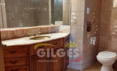 Alquiler Casa 4 Amb. Lomas Del Mirador Uso Comercial Excelente Ubicación