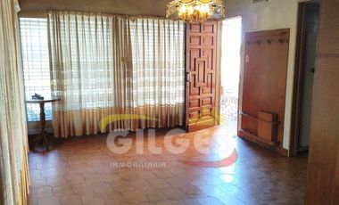 Alquiler Casa 4 Amb. Lomas Del Mirador Uso Comercial Excelente Ubicación