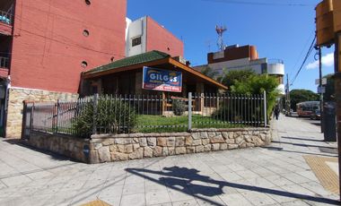 Alquiler Casa 4 Amb. Lomas Del Mirador Uso Comercial Excelente Ubicación