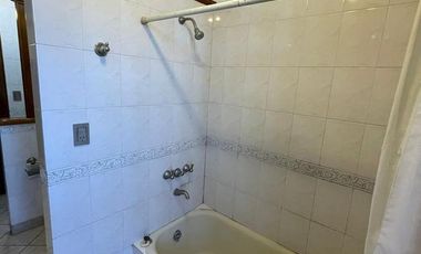 Casa estilo antiguo 5 ambientes en alquiler - Quilmes Residencial