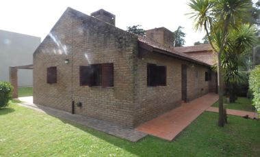 Casa en venta en Villa Elisa