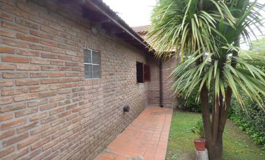 Casa en venta en Villa Elisa