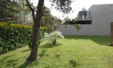 Casa en venta en Villa Elisa