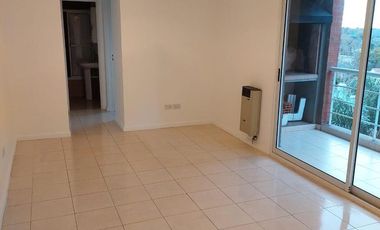 Departamento en alquiler 2 amb y cochera fija Tigre Zona Norte B As