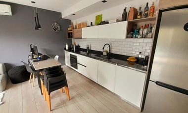 Olivos - Impecable Departamento 2 amb con Balcón c/parrilla y Cochera!