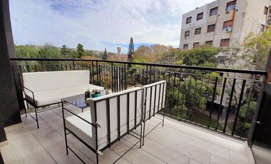 Olivos - Impecable Departamento 2 amb con Balcón c/parrilla y Cochera!