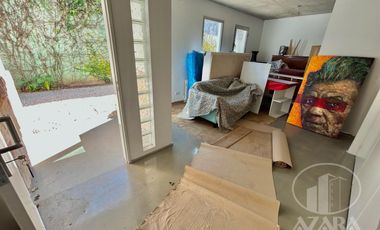 Departamento en triplex  3 ambientes  con cochera  en  olivos