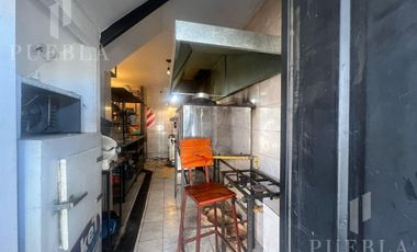 VENTA LOCAL REMEDIOS DE ESCALADA EN ESQUINA