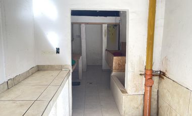 Venta de Galpón 107M²- en San Justo