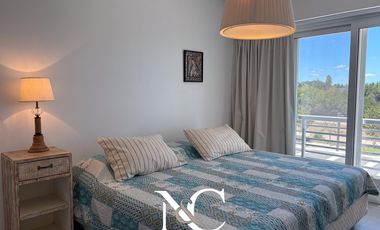 Departamento en venta en Costa Esmeralda con vista abierta