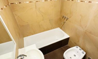 Departamento monoambientes con cochera en alquiler