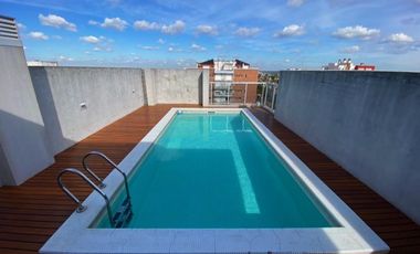 Departamento de categoría con terraza propia , cochera doble y baulera.