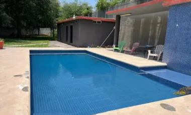 Quinta en venta en Los Cristales, Monterrey, Nuevo León