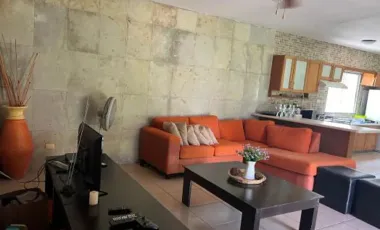 Quinta en venta en Los Cristales, Monterrey, Nuevo León