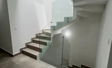 Casa en venta en Paseo del Vergel, Monterrey, Nuevo León