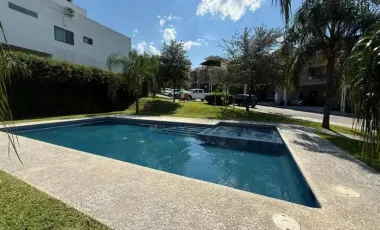 Casa en venta en Paseo del Vergel, Monterrey, Nuevo León