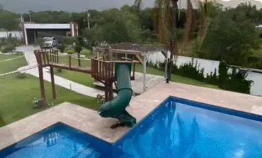 Quinta en venta en Misión Antigua, Cadereyta Jiménez, Nuevo León