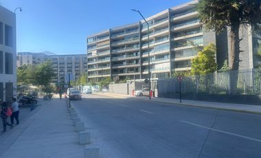 EDIFICIO DE MODERNO / IMPECABLE / EL RODEO /DEHESA CENTRAL