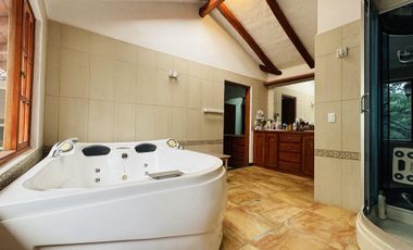 Quinta en venta en Guayllabamba