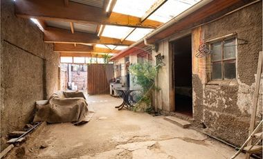 OPORTUNIDAD CASA CON AMPLIO TERRENO SAN JOAQUIN