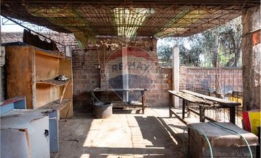 OPORTUNIDAD CASA CON AMPLIO TERRENO SAN JOAQUIN