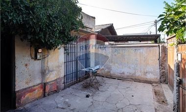OPORTUNIDAD CASA CON AMPLIO TERRENO SAN JOAQUIN
