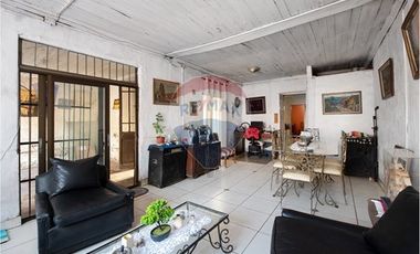 OPORTUNIDAD CASA CON AMPLIO TERRENO SAN JOAQUIN