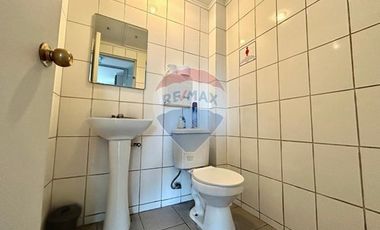 EXCELENTE BODEGA CON OFICINAS, OPORTUNIDAD!!!