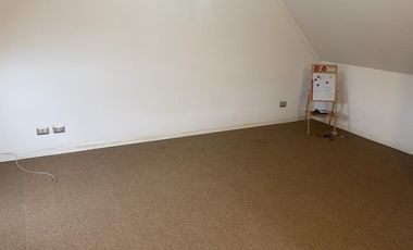 Casa de 3 pisos en Villa Altos del Sol - Talagante