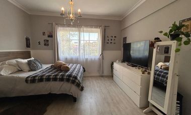 Amplia casa con Estilo Tradicional