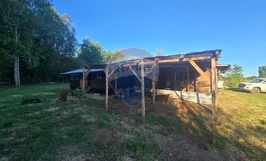 Hermosa Casa en Parcela con Bosque nativo