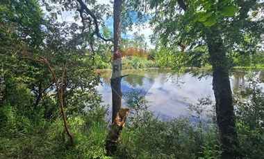 Hermosa Parcela con Acceso directo a Laguna