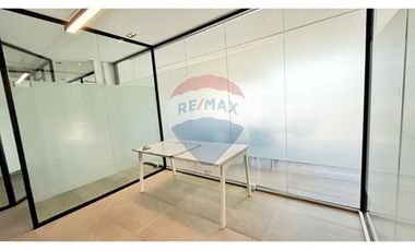 ESPECTACULAR OFICINA EN EL CORAZON DE LA DEHESA