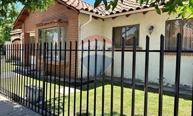 Gran casa con Piscina en Machalí