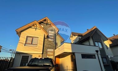 ARRIENDO CASA LOMAS DE SAN SEBASTIAN