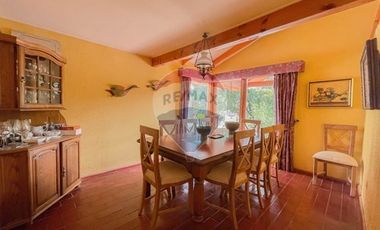 Casa 6D en El Arrayán, terreno 10.300 m²
