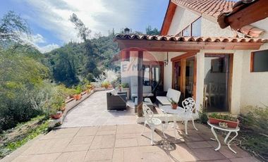 Casa 6D en El Arrayán, terreno 10.300 m²