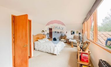 Casa 6D en El Arrayán, terreno 10.300 m²