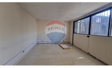 Amplio y Estratégico Galpón en Renca