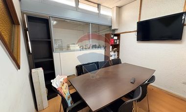 Bodega con oficinas y estacionamiento San Miguel