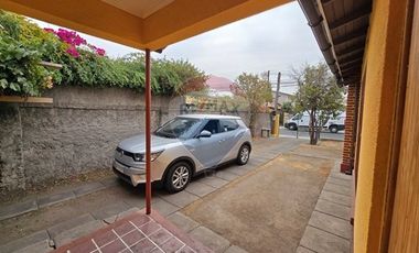 Gran terreno con amplia casa en La Cisterna