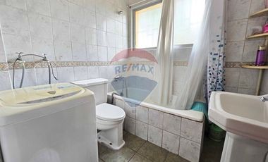 Gran terreno con amplia casa en La Cisterna