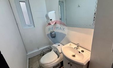 A pasos de Metro Tobalaba, remodelada!